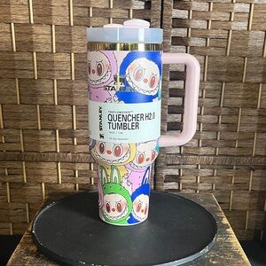Stanley Quencher H2.0 Tumbler with Monsters Design